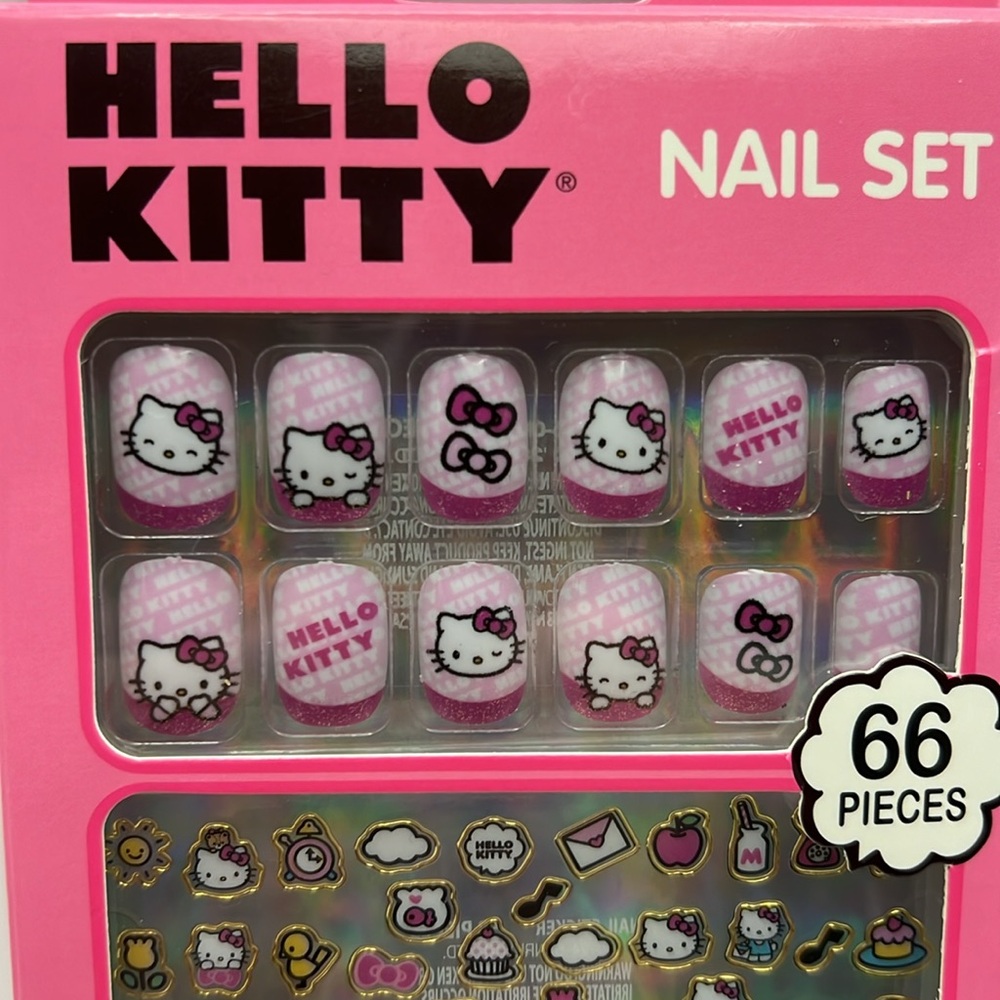 Hello Kitty Nail Set with 66 pieces